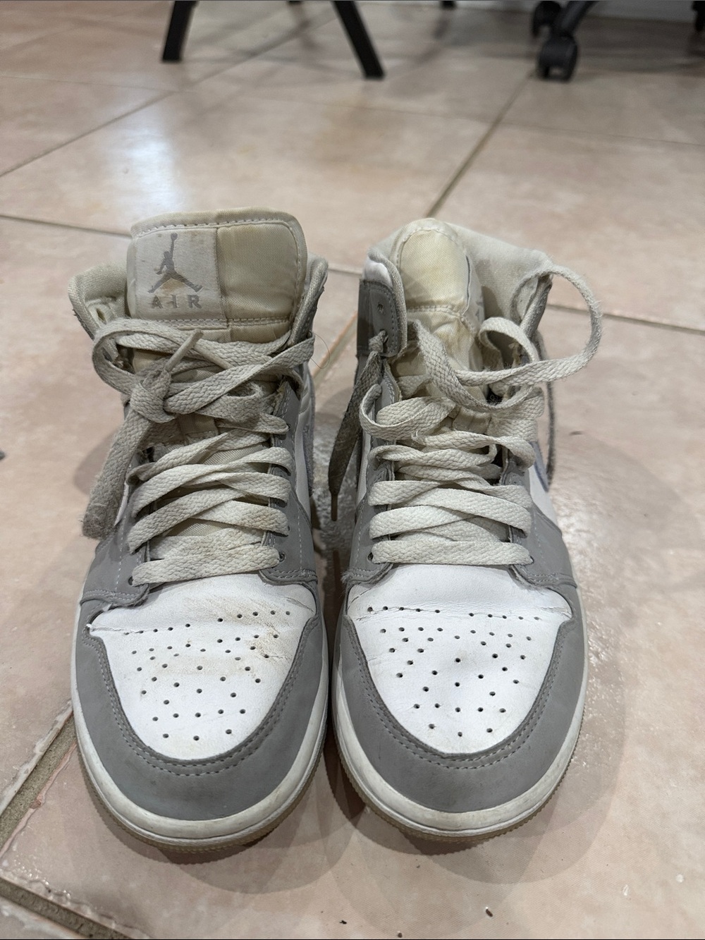Nike Air Jordan 1 Mid White & Light Gray Sneakers size 7 @@@